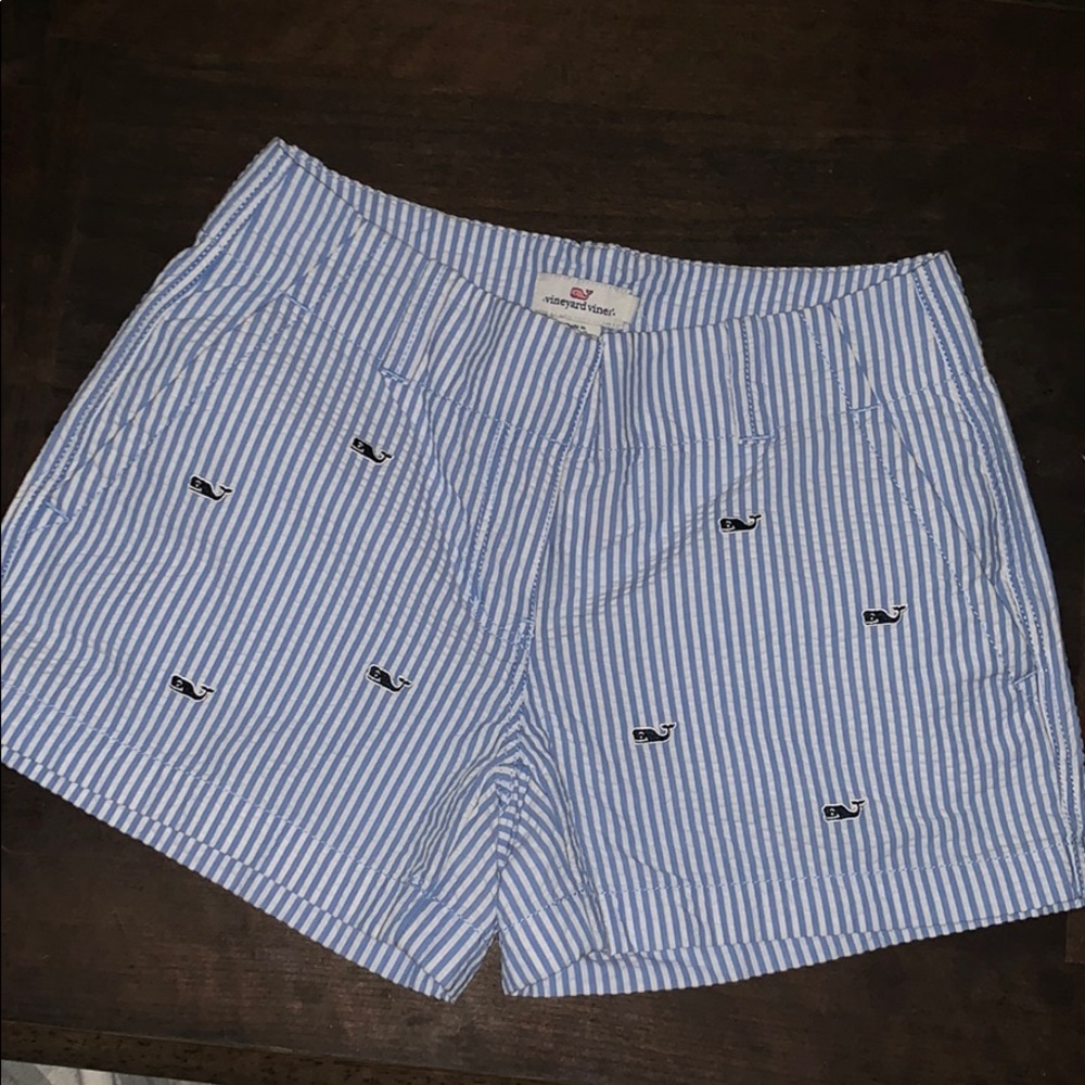 Vineyard Vines shorts